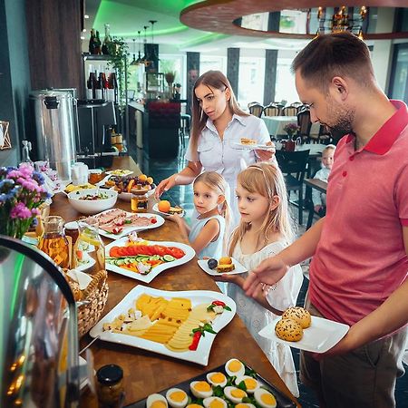 Zacisze Nad Nida Resort ピンチュフ エクステリア 写真