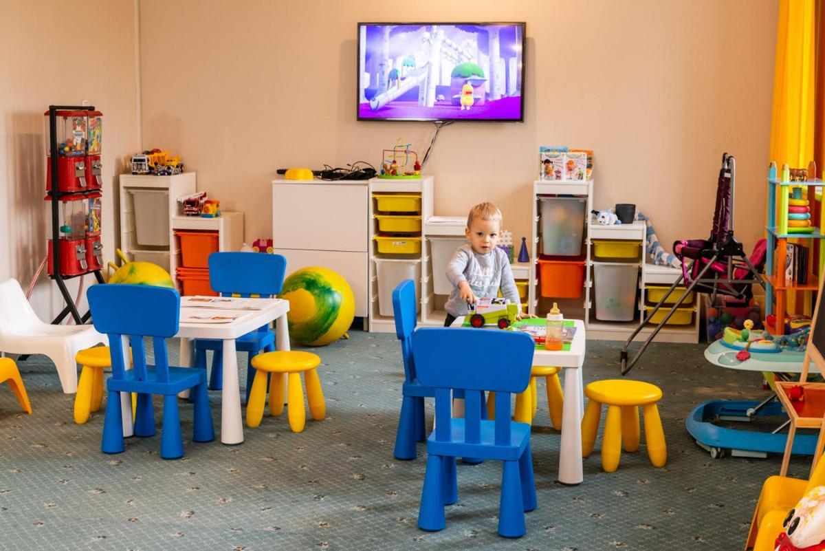 Zacisze Nad Nida Resort ピンチュフ エクステリア 写真